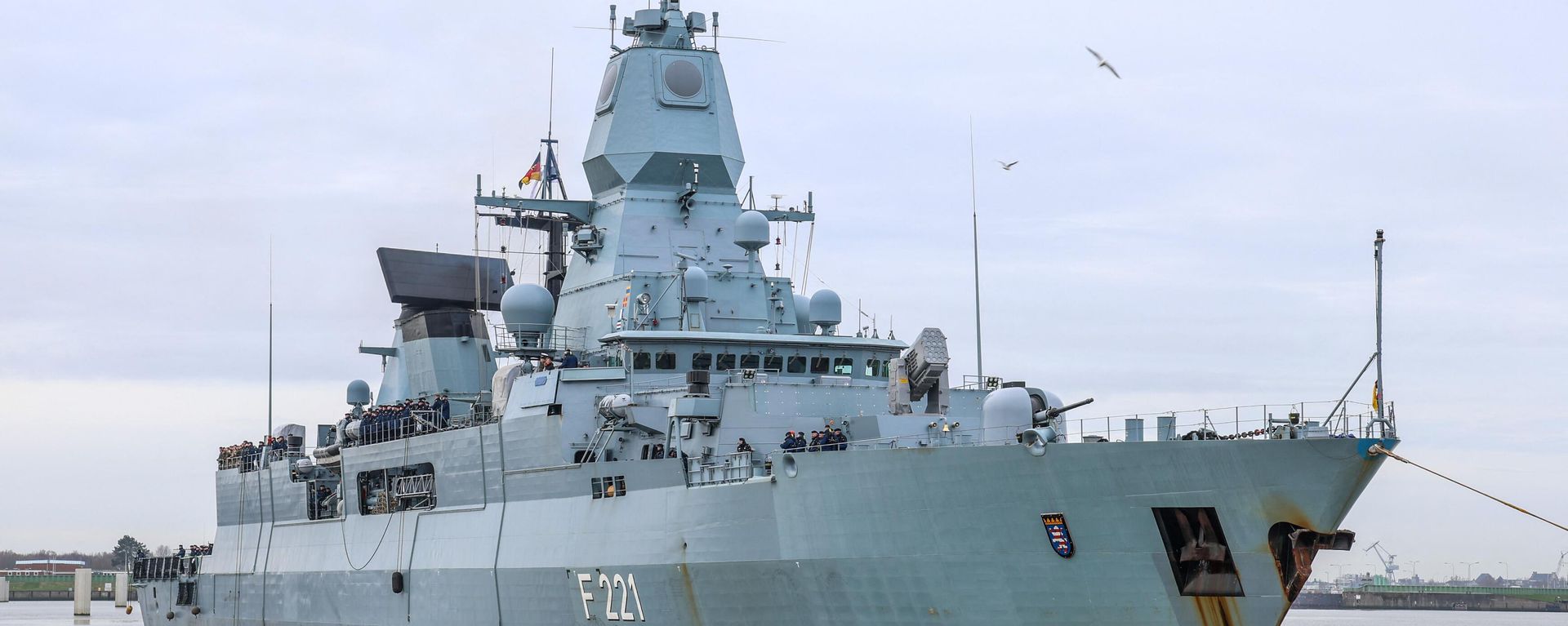 The frigate F 221 Hessen of the German Bundesmarine navy leaves its home port Wilhelmshaven for the Mediterranean Sea on February 8, 2024. The frigate F 221 Hessen of the German Bundesmarine navy leaves its home port Wilhelmshaven for the Mediterranean Sea on February 8, 2024. - Sputnik International, 1920, 28.02.2024