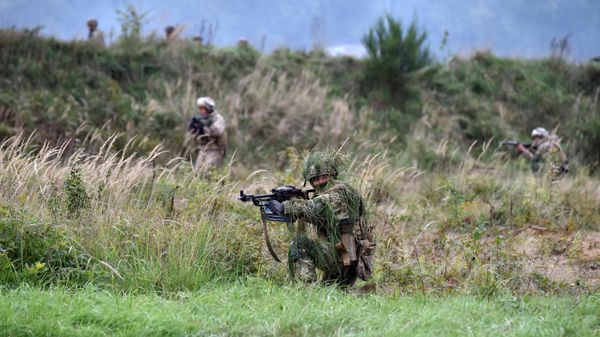 Servicemen attend the Rapid Trident 2021 military drills at the combat training ground outside the town of Yavorovo, Lvov region, Western Ukraine.  - Sputnik International