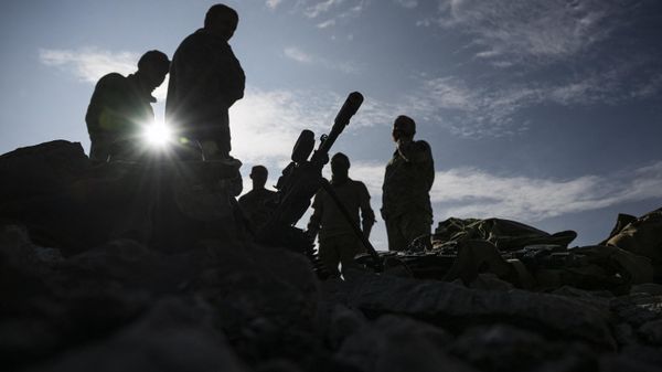 Ukrainian soldiers together with instructors from the Norwegian Home Guard 12th District Company 'Hegra’, part of Operation Gungne, during training with NATO-standard combat methods to enhance Ukrainian military capabilities, on August 25, 2023, north of Trondheim, Norway.  - Sputnik International