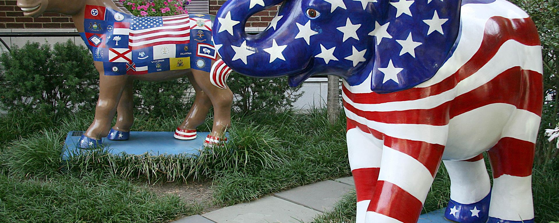 The elephant and the donkey - the symbols of the Republican and Democratic parties, on display in Washington, DC. File photo. - Sputnik International, 1920, 05.03.2024