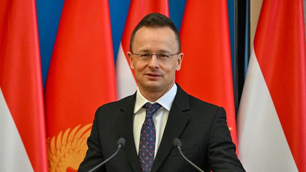 Hungarian Foreign and Trade Minister Peter Szijjarto attends a joint press conference with Montenegro's Foreign Minister in the conference hall of the ministry in Budapest, Hungary, on January 11, 2024 Hungarian Foreign and Trade Minister Peter Szijjarto attends a joint press conference with Montenegro's Foreign Minister in the conference hall of the ministry in Budapest, Hungary, on January 11, 2024 - Sputnik International