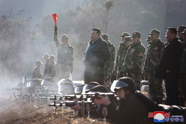 Kim Jong Un inspects KPA base - Sputnik International