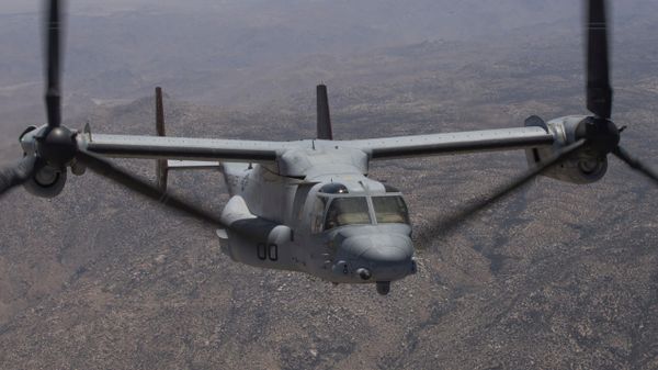 In this photo provided by U.S. Marine Corps/3rd MAW, an MV-22B Osprey with Marine Operational Test and Evaluation Squadron (VMX) 1 transports ordnance during an Expeditionary Advanced Base Operation (EABO) exercise to Old Highway 101 near Marine Corps Base Camp Pendleton, Calif., on May 25, 2022 - Sputnik International