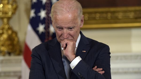 Vice President Joe Biden listens during a ceremony in the State Dining Room of the White House in Washington, Thursday, Jan. 12, 2017, where President Barack Obama presented him with the Presidential Medal of Freedom - Sputnik International