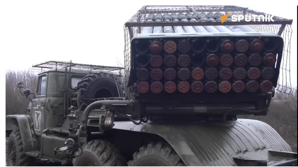 MLRS Grad in Combat Action - Sputnik International
