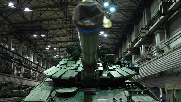 A T-72 main battle tank at the Uralvagonzavod plant in Nizhny Tagil, Russia. February 15, 2024 A T-72 main battle tank at the Uralvagonzavod plant in Nizhny Tagil, Russia. February 15, 2024 - Sputnik International
