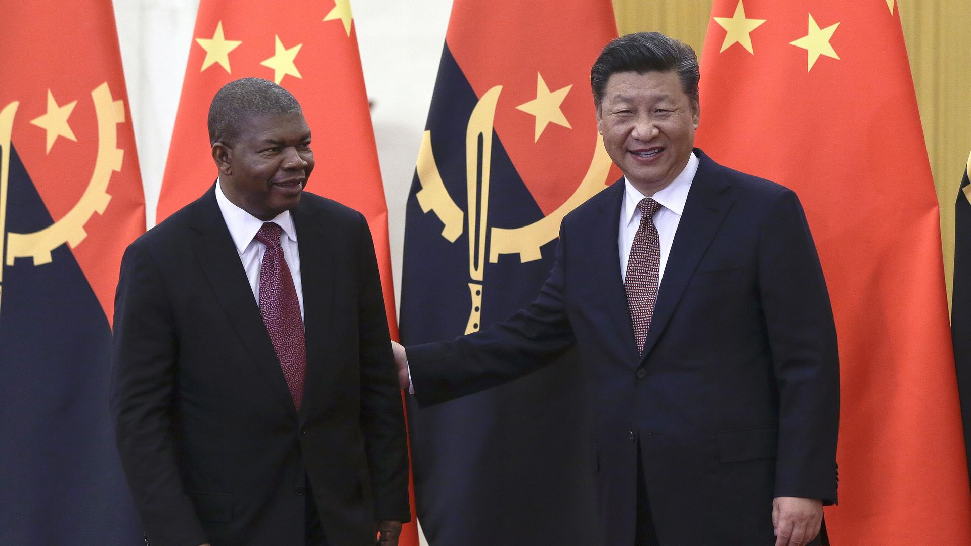 Angola's President Joao Lourenco, left, and Chinese President Xi Jinping prepare for their bilateral meeting at the Great Hall of the People in Beijing, Sunday, Sept. 2, 2018 Angola's President Joao Lourenco, left, and Chinese President Xi Jinping prepare for their bilateral meeting at the Great Hall of the People in Beijing, Sunday, Sept. 2, 2018 - Sputnik International, 1920, 25.09.2024