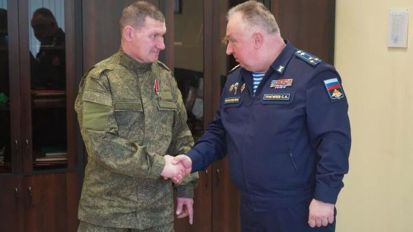 Sergei Solenov, a participant of the special military operation awarded with the Order of Courage - Sputnik International