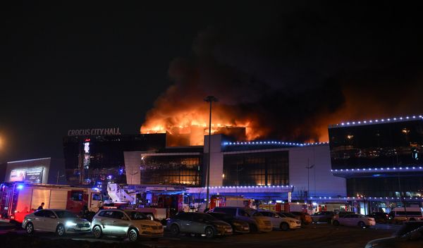 There are still some flames in Moscow's Crocus City Hall, but the fire has been largely extinguished, Governor Andrey Vorobyov said.Rescuers managed to enter the auditorium, where the temperature was high for a long time and where the epicenter of the fire was. The roof of the hall collapsed, the governor confirmed. - Sputnik International
