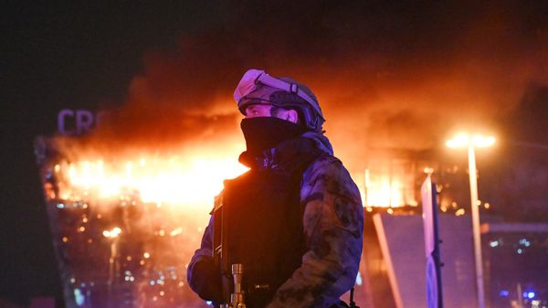 Law enforcer on the scence of the terror attack - Sputnik International