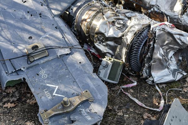 Fragments of a fallen Anglo-French Storm Shadow missile. - Sputnik International