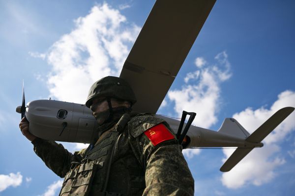 A Russian fighter preparing for a combat mission around Avdeyevka in the special military op zone. - Sputnik International