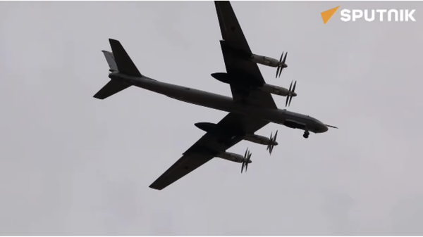 Tu-95MS strategic bombers in action - Sputnik International