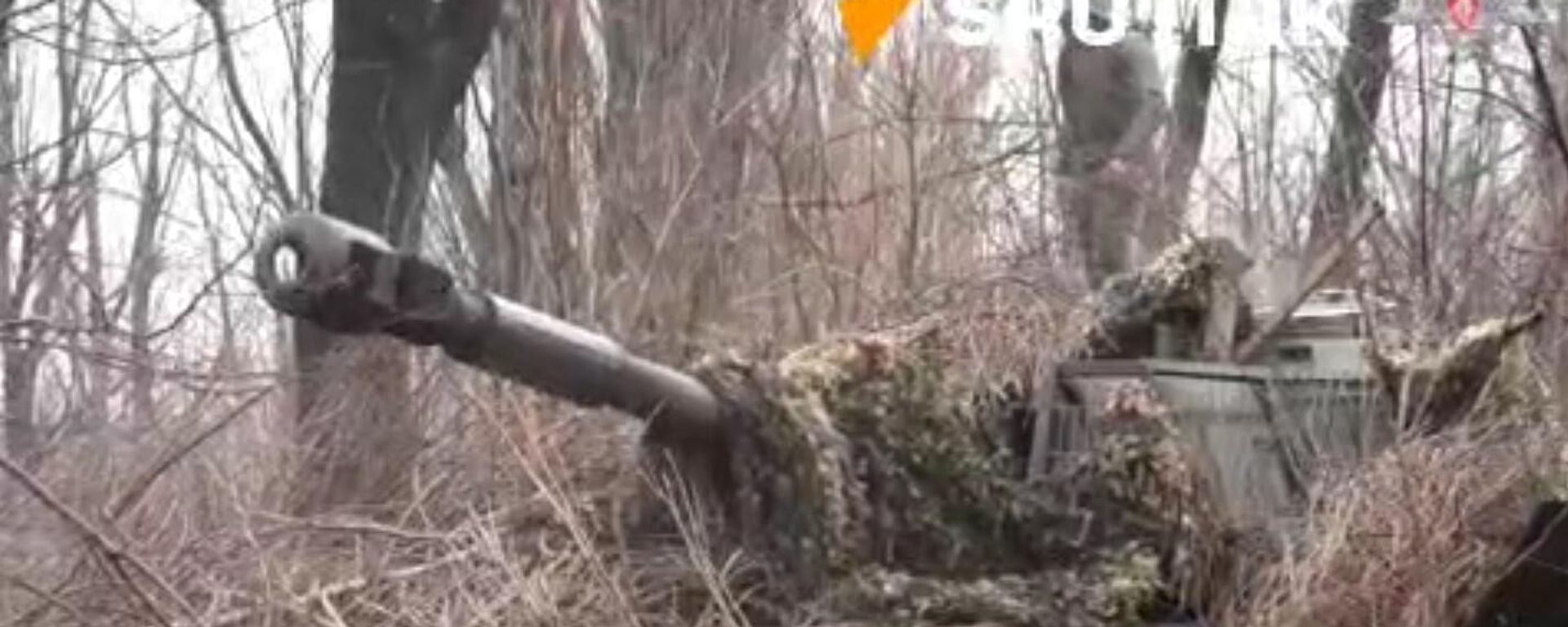 Russian Artillerymen destroy mortar crew and ammunition depot of  Ukrainian forces near Avdeyevka - Sputnik International, 1920, 07.04.2024