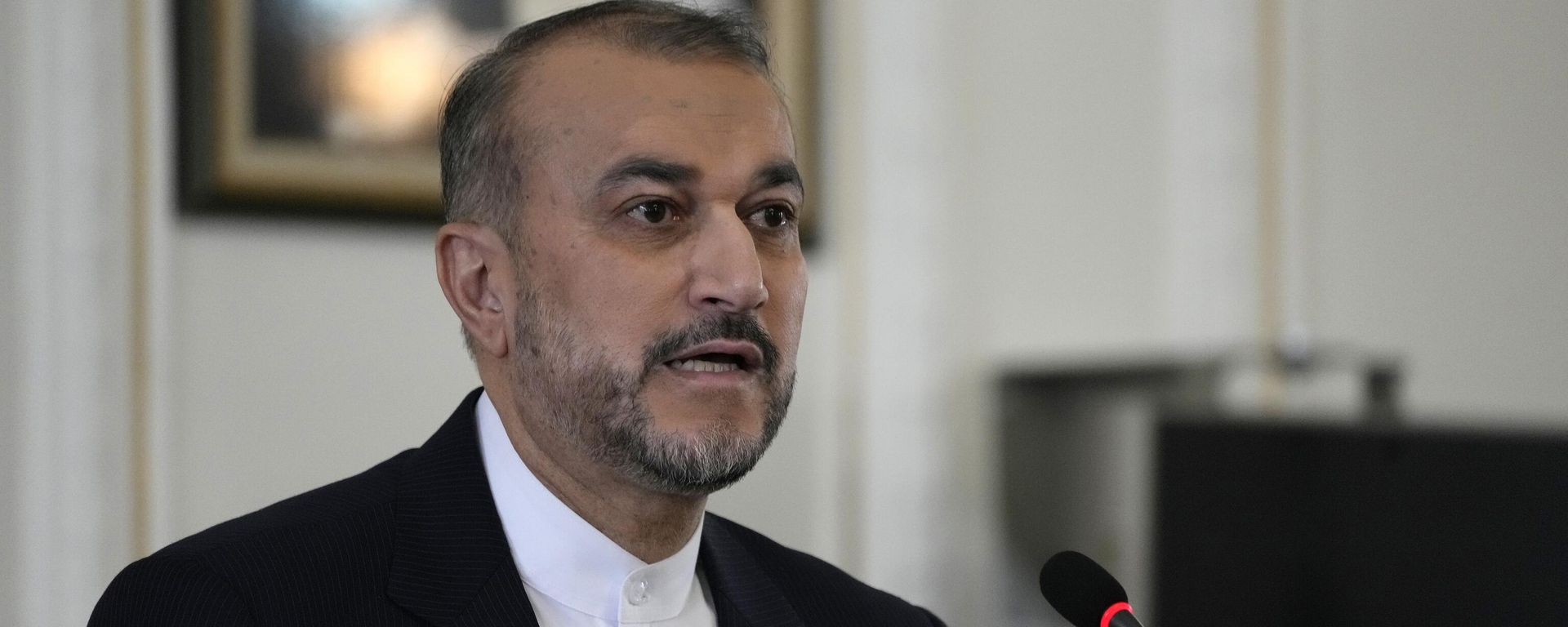 Iranian Foreign Minister Hossein Amirabdollahian speaks during a meeting with foreign ambassadors and envoys to Tehran - Sputnik International, 1920, 22.05.2024