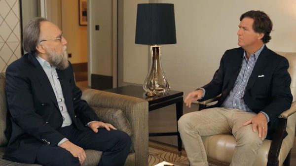 A shot from Alexandr Dugin's interview with Tucker Carlson. - Sputnik International