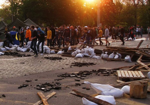 Anti-Maidan activists' camps being destroyed in Odessa's Kulikovo Field - Sputnik International