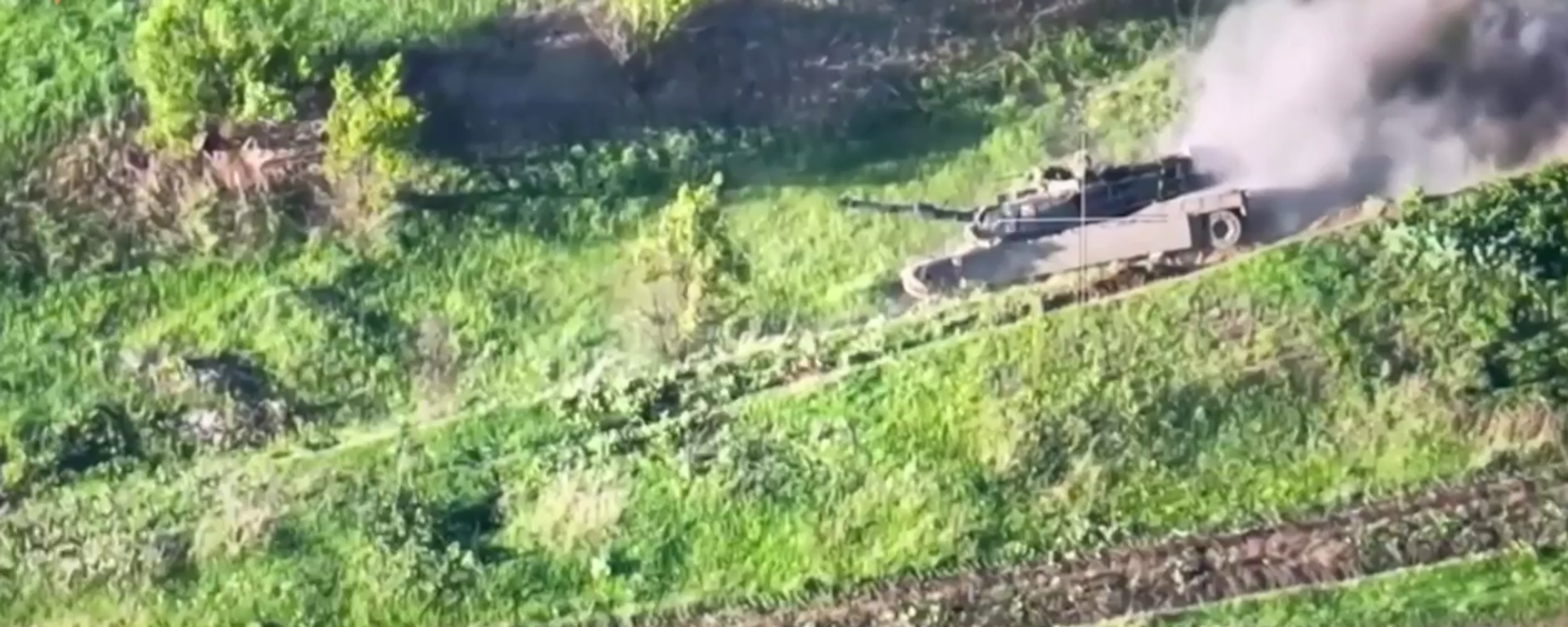 Russian Artillery Takes Out M1 Abrams Tank - Sputnik International, 1920, 04.05.2024