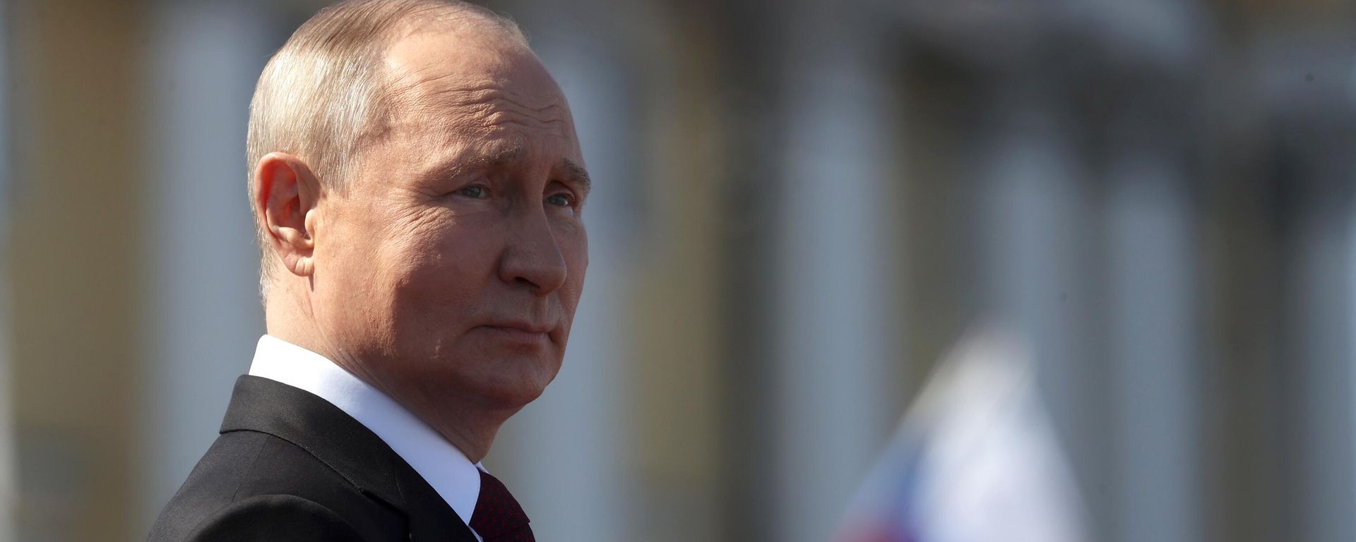 Russian President Vladimir Putin attends a parade marking Navy Day in St. Petersburg, Russia. - Sputnik International, 1920, 26.07.2026