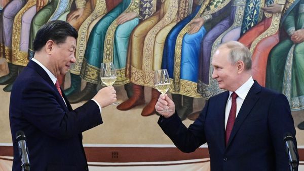 Chinese President Xi Jinping and Russian President Vladimir Putin attend a reception in honor of the Chinese leader's visit to Moscow at the Kremlin, in Moscow, Russia - Sputnik International