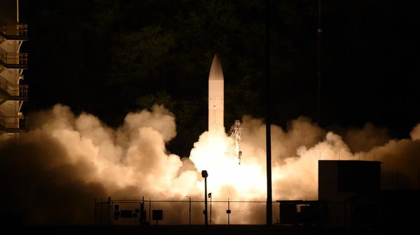 A common hypersonic glide body (C-HGB) launching from the Pacific Missile Range Facility, in Kauai, Hawaii, March 19, 2020, during a Department of Defense flight experiment.  - Sputnik International