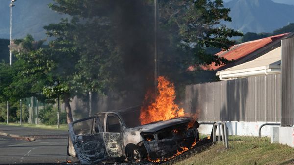 The Normandie provincial road, outside Noumea on May 16, 2024, amid protests linked to a debate on a constitutional bill aimed at enlarging the electorate for upcoming elections of the overseas French territory of New Caledonia. - Sputnik International