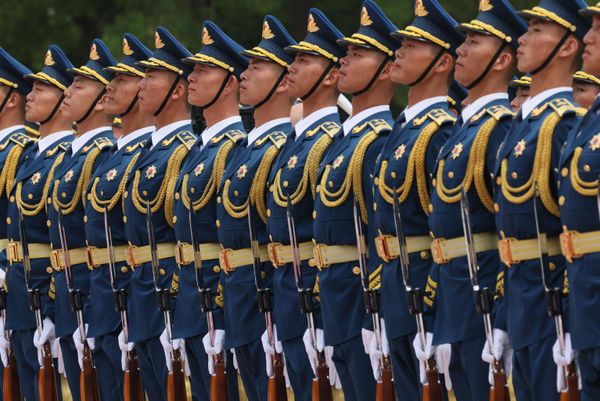 Honor guard at the People’s Assembly House in Tiananmen Square. - Sputnik International