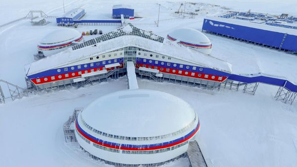 Russia's Arctic Shamrock military outpost, situated on Alexandra Land within the Franz Josef Land archipelago. - Sputnik International