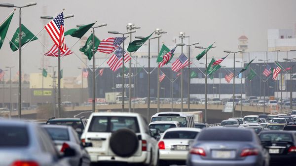 Saudi and US flags flutter on light poles. File photo Saudi and US flags flutter on light poles. File photo - Sputnik International