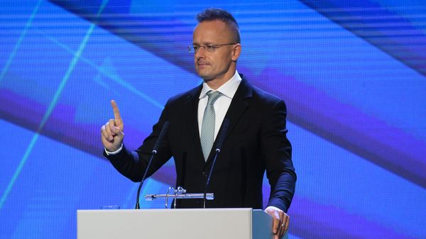 Hungarian Minister of Foreign Affairs and Trade Peter Szijjarto delivers a speech at the high-level international conference Eurasian Security: Reality and Prospects in a Transforming World - Sputnik International