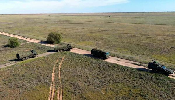 Non-strategic nuclear weapons, also referred to as tactical nuclear weapons, are specifically engineered for use on battlefields or against particular military targets. - Sputnik International