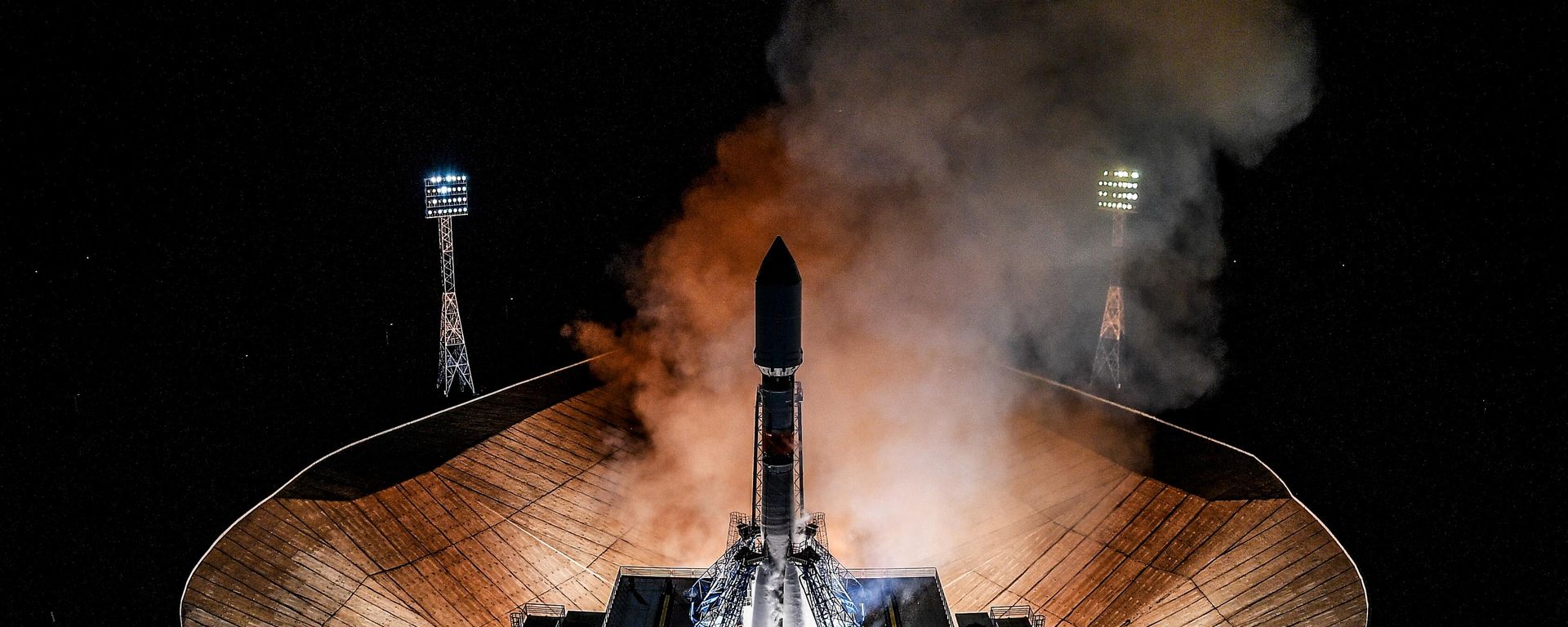 Soyuz-2.1b carrier rocket with the Skif-D - the first spacecraft for Russia's ambitious Sphera satellite internet, telephony and Earth imaging program, on board, prepares for launch from the Vostochny Cosmodrome in the Russian Far East. October 23, 2022. Soyuz-2.1b carrier rocket with the Skif-D - the first spacecraft for Russia's ambitious Sphera satellite internet, telephony and Earth imaging program, on board, prepares for launch from the Vostochny Cosmodrome in the Russian Far East. October 23, 2022. - Sputnik International, 1920, 04.10.2024