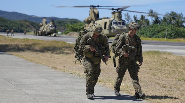 US soldiers disembark inside the Naval Base Camilo Osias in Santa Ana, Cagayan province, northern Philippines after participating in joint military exercises on Monday, May 6, 2024 - Sputnik International