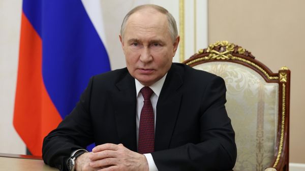 Russian President Vladimir Putin congratulates veterans and current service members on Border Guards Day - Sputnik International