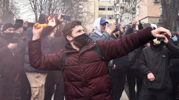 Supporters of jailed civil activist, former leader of the Right Sector's* Odessa branch, Serhiy Sternenko, attend a protest outside the Office of the President of Ukraine in Bankova Street, in Kiev, Ukraine. On 23 February 2021, the Odessa Court sentenced Sternenko to seven years and three months in prison for kidnapping and torturing a local government official. The court's ruling has sparked protests.
*terrorist group banned in Russia and many other countries Supporters of jailed civil activist, former leader of the Right Sector's* Odessa branch, Serhiy Sternenko, attend a protest outside the Office of the President of Ukraine in Bankova Street, in Kiev, Ukraine. On 23 February 2021, the Odessa Court sentenced Sternenko to seven years and three months in prison for kidnapping and torturing a local government official. The court's ruling has sparked protests.
*terrorist group banned in Russia and many other countries - Sputnik International