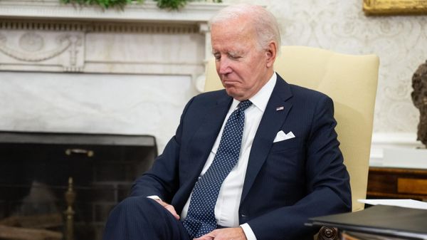 US President Joe Biden listens during a meeting  Israeli President Isaac Herzog in the Oval Office of the White House in Washington, DC, October 26, 2022. - Sputnik International