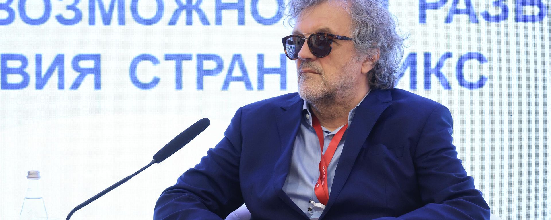 Serbian film director Emir Kusturica - Sputnik International, 1920, 20.06.2025