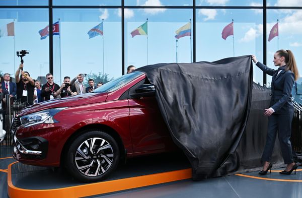 Presentation of the new Lada Iskra model at the SPIEF-2024. - Sputnik International