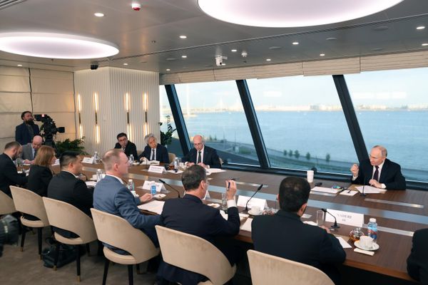 President Putin held a meeting with the representatives of international news agencies on the sidelines of the St Petersburg International Economic Forum. - Sputnik International