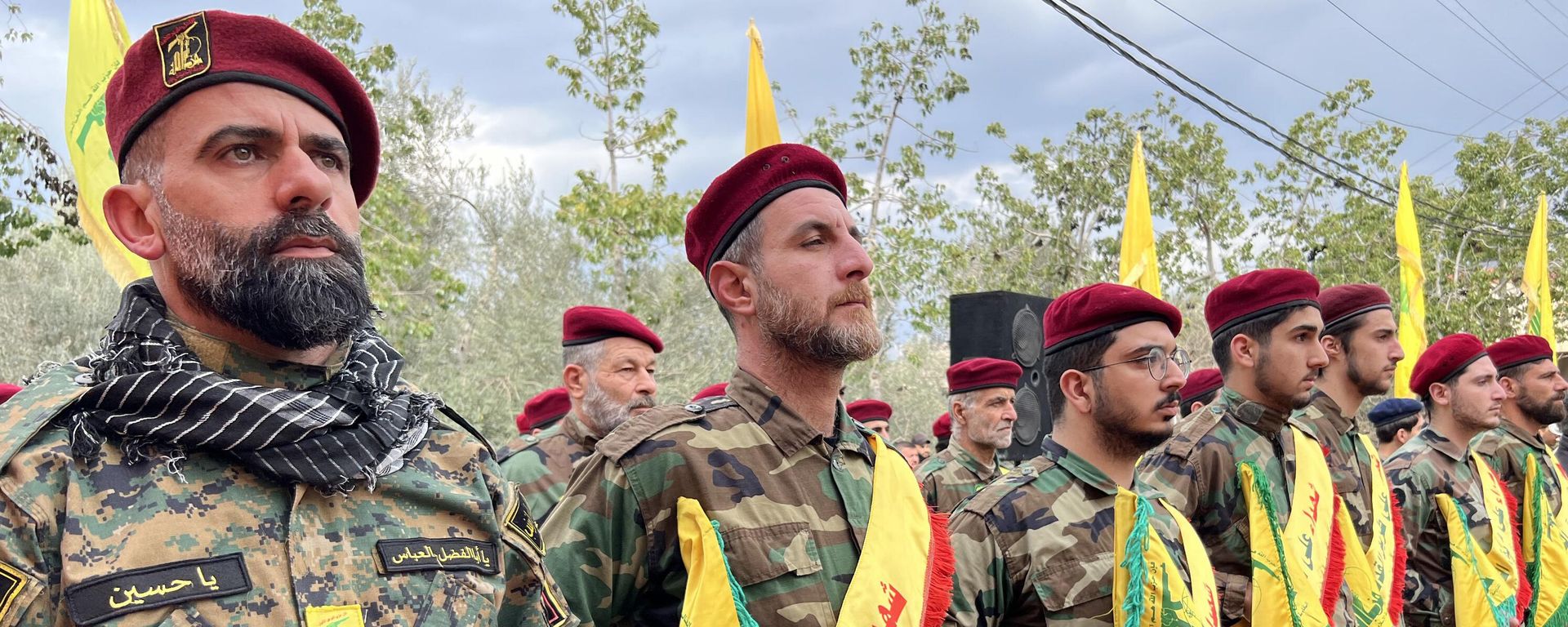 Fighters of the Lebanese Shiite group Hezbollah take part in a ceremony to commemorate the party's fallen leaders in the Lebanese village of Jibshit, about 50 kilometres south of the capital Beirut, on February 15, 2024. - Sputnik International, 1920, 13.06.2024