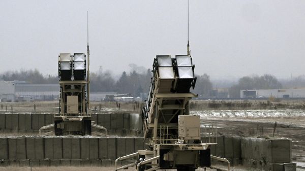 Patriot air defense systems are seen from the plane carrying the German defence minister, at the airport of Rzeszow-Jasionka, Poland, on November 22, 2023.  - Sputnik International
