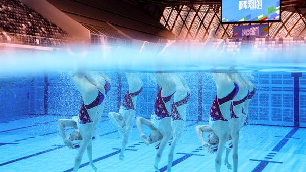 Russian Synchronized Swimmers - Sputnik International