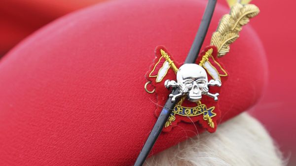 Cap badge detail of Britain's Queen Camilla is seen as she inspects the 152 Lancers on a parade during her visit to the Royal Lancers, in Catterick, England, April 22, 2024. Queen Camilla undertakes her first visit to the Regiment since being appointed as their Colonel-in-Chief. (Chris Jackson/Pool Photo via AP) - Sputnik International