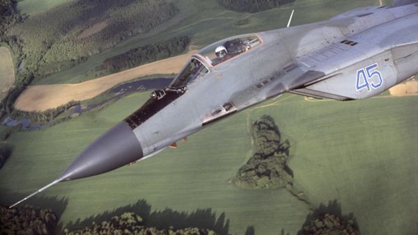 A Soviet MiG-29 fighter in the air. - Sputnik International