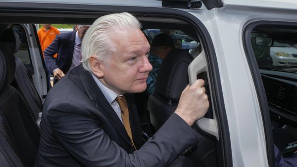 Освобождение основателя Wikileaks Джулиана Ассанжа на Северных Марианских островах - Sputnik International