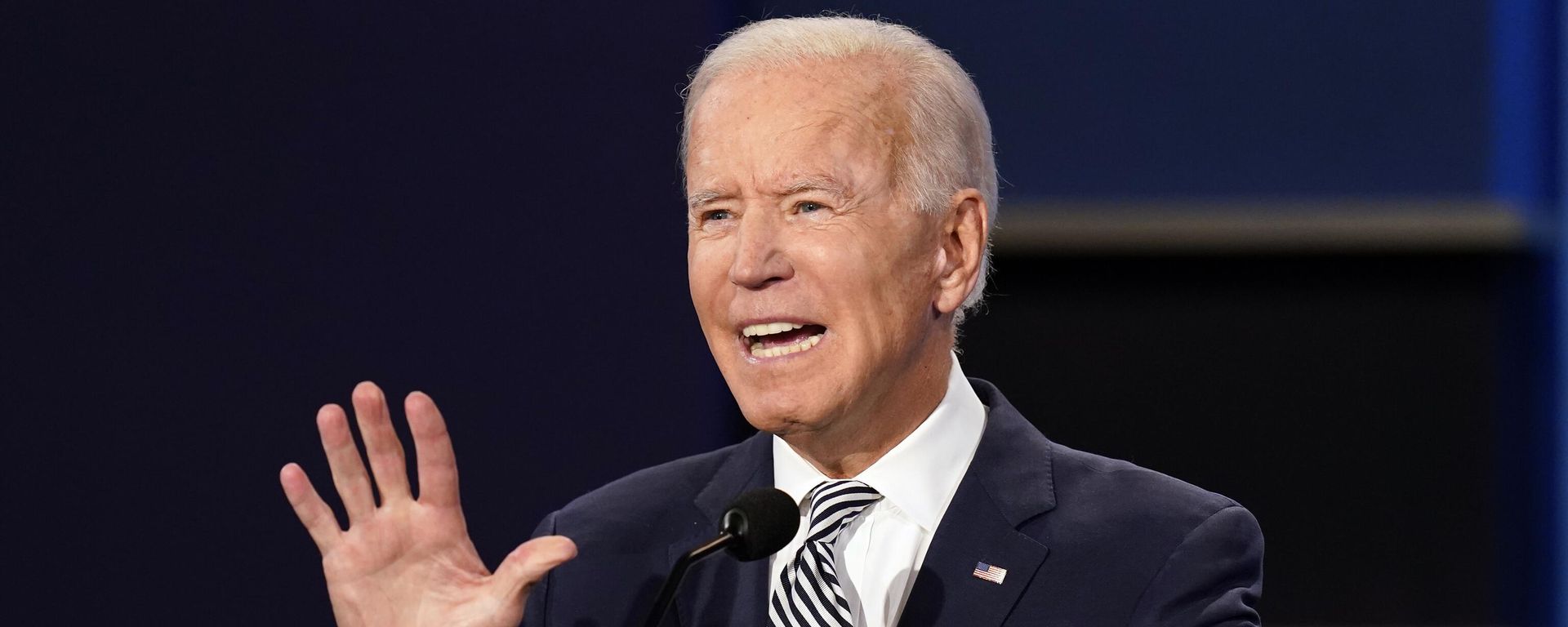 Democratic presidential candidate former Vice President Joe Biden speaks during the first presidential debate with President Donald Trump - Sputnik International, 1920, 18.07.2024
