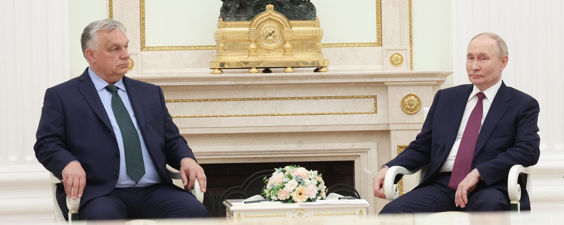 Russian President Vladimir Putin and Hungarian Prime Minister Viktor Orban, left, attend a meeting at the Kremlin, in Moscow, Russia - Sputnik International, 1920, 03.03.2026