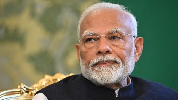 Indian Prime Minister Narendra Modi attends a meeting with Russian President Vladimir Putin at the Kremlin in Moscow, Russia. - Sputnik International