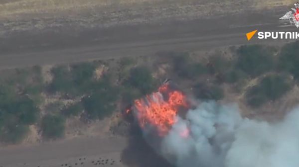 Footage showing the destruction of an M109 “Paladin” self-propelled artillery mount near Kherson - Sputnik International