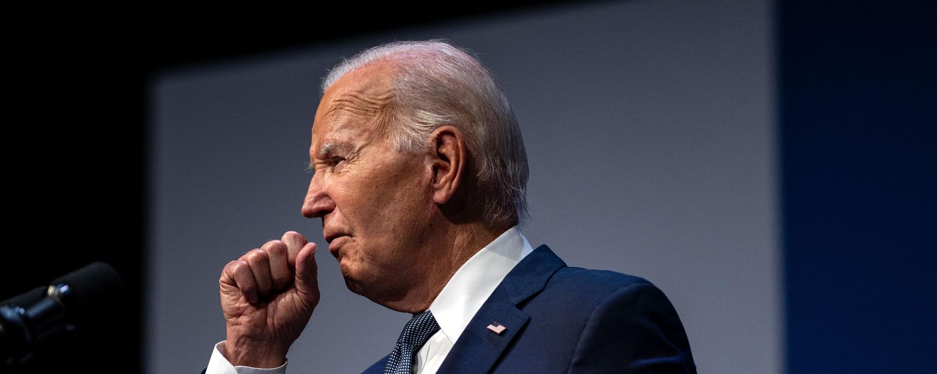 This photo taken on July 16, 2024 shows US President Joe Biden clearing his throat as he speaks on economics during the Vote To Live Properity Summit at the College of Southern Nevada in Las Vegas, Nevad This photo taken on July 16, 2024 shows US President Joe Biden clearing his throat as he speaks on economics during the Vote To Live Properity Summit at the College of Southern Nevada in Las Vegas, Nevad - Sputnik International, 1920, 17.08.2024
